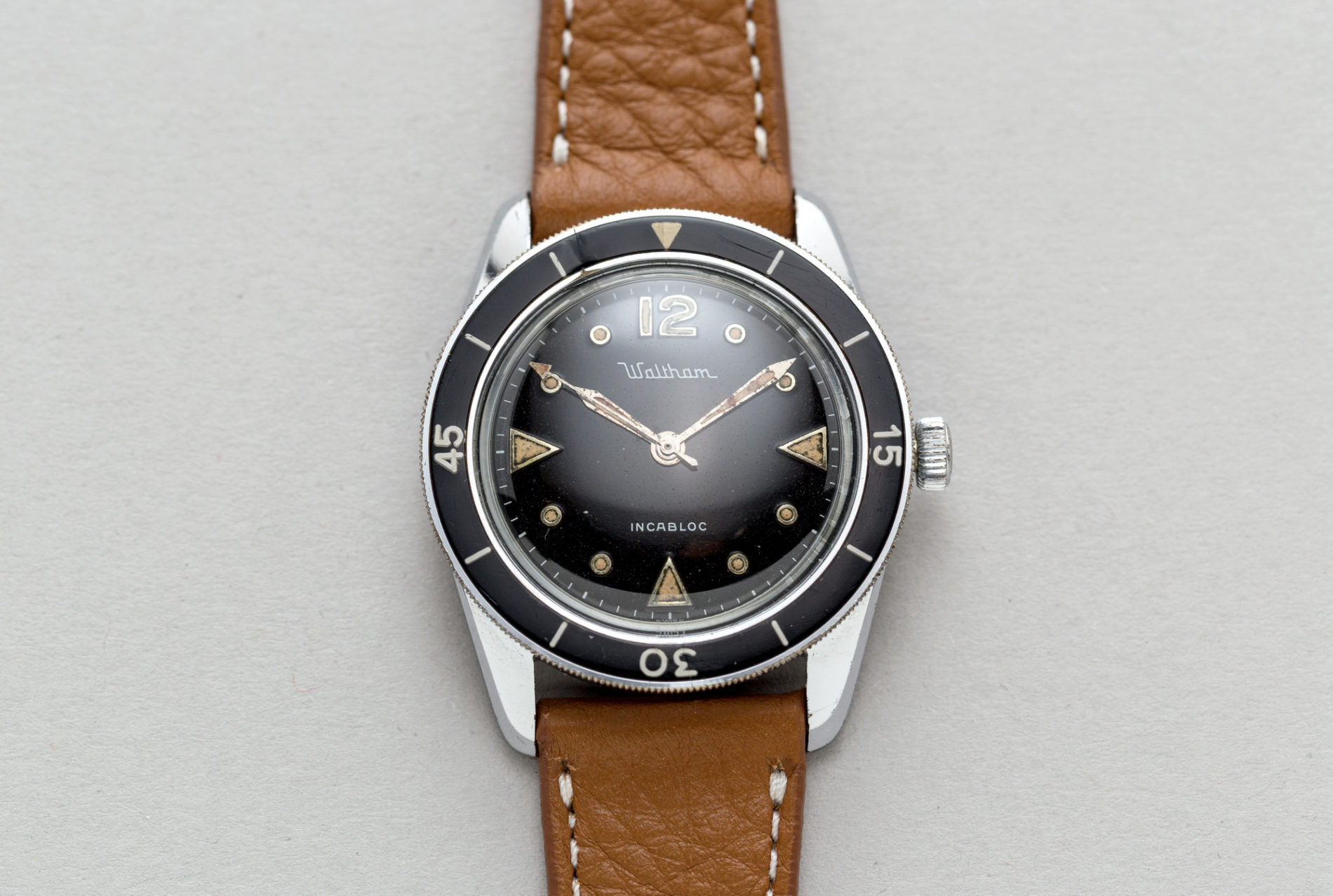 Waltham Blancpain Bathyscaphe 大まか
